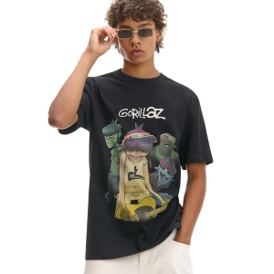 Cropp - Czarna koszulka z Gorillaz - czarny