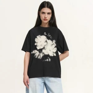 Cropp - Czarna koszulka z kwiatem - czarny