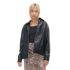 Cropp - Czarna kurtka bomber ze sztucznej skóry - czarny