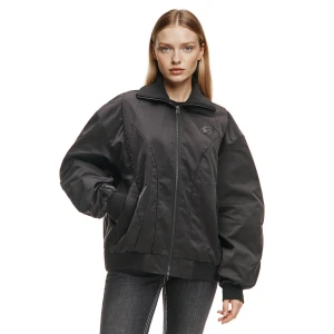 Cropp - Czarna kurtka bomberka - czarny