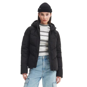 Cropp - Czarna kurtka puffer z kapturem - czarny