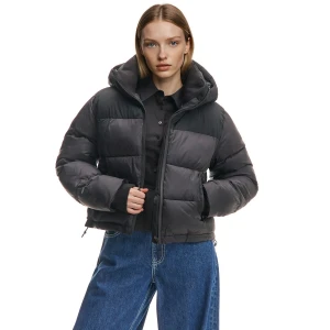 Cropp - Czarna kurtka puffer z odpinanym kapturem - czarny