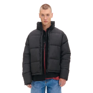 Cropp - Czarna kurtka puffer ze stójką - czarny
