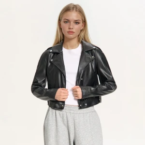 Cropp - Czarna kurtka ramoneska z imitacji skóry - czarny