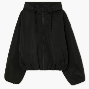 Cropp - Czarna lekka kurtka z kapturem - czarny