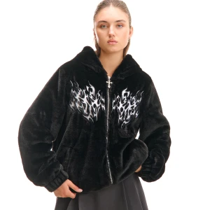 Cropp - Czarna miękka kurtka z motywem tatuażu - czarny