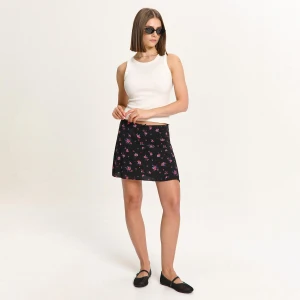 Cropp - Czarna spódnica mini w kwiaty - czarny