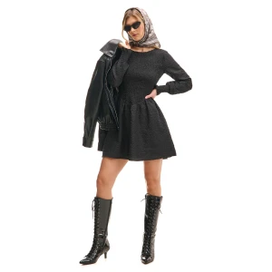 Cropp - Czarna sukienka z marszczeniem - czarny