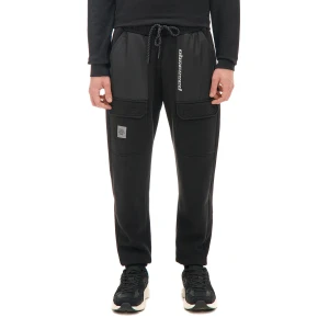 Cropp - Czarne dresowe joggery z efektem reflective - czarny