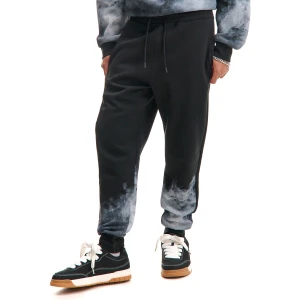 Cropp - Czarne dresowe joggery z motywem dymu - czarny