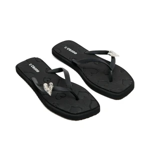 Cropp - Czarne japonki z motywem serca - czarny