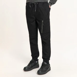 Cropp - Czarne jeansowe joggery cargo - czarny