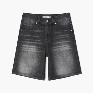 Cropp - Czarne jeansowe szorty jorts basic - czarny