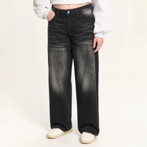 Cropp - Czarne jeansy baggy z efektem sprania - czarny