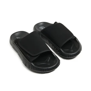 Cropp - Czarne klapki z zapięciem na rzep - czarny