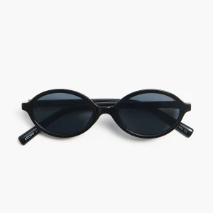 Cropp - Czarne okulary przeciwsłoneczne - czarny