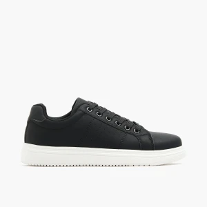 Cropp - Czarne sneakersy z imitacji skóry - czarny