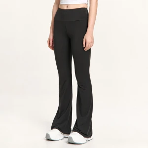 Cropp - Czarne spodnie flare - czarny