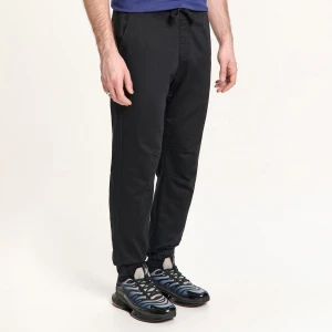 Cropp - Czarne spodnie jogger regular - czarny