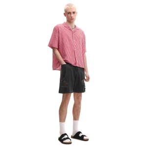 Cropp - Czarne szorty loose - czarny