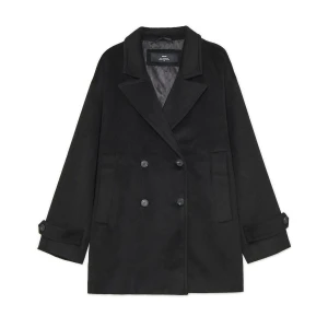 Cropp - Czarny krótki płaszcz oversize - czarny
