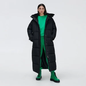 Cropp - Czarny płaszcz puffer - czarny