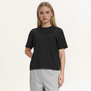 Cropp - Czarny T-shirt regular z krótkim rękawem - czarny