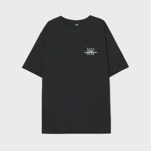 Cropp - Czarny t-shirt z motywem motoryzacyjnym - czarny