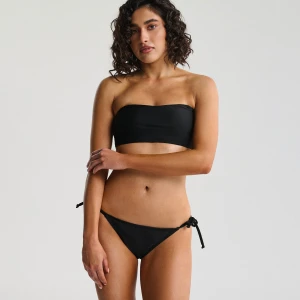 Cropp - Czerwona bandażowa góra od bikini - czarny