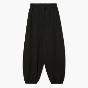 Cropp - Dresowe czarne joggery baggy - czarny