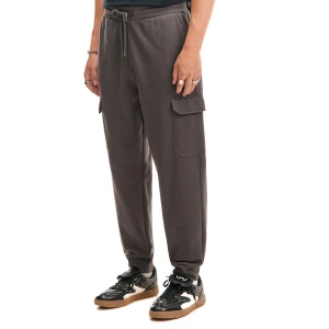 Cropp - Dresowe joggery z kieszeniami cargo - czerwony