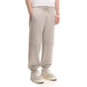 Cropp - Dresowe joggery z regulowanymi kieszeniami cargo - beżowy