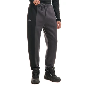 Cropp - Dresowe spodnie z ozdobnym panelem - czerwony