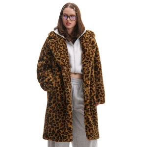 Cropp - Futrzany płaszcz w panterkę - wielobarwny