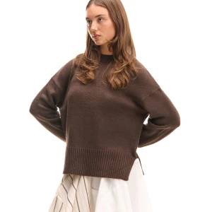 Cropp - Gładki brązowy sweter - brązowy