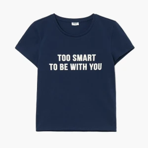 Cropp - Granatowa koszulka z napisem - granatowy