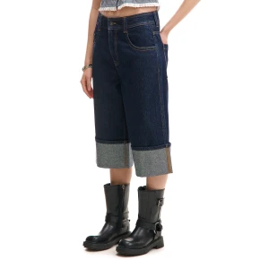 Cropp - Granatowe jeansowe szorty z podwiniętymi nogawkami - granatowy