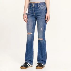 Cropp - Granatowe jeansy bootcut - granatowy