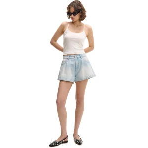 Cropp - Jasne jeansowe szorty o kroju A - niebieski