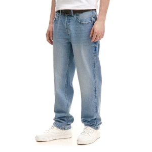 Cropp - Jasne jeansy regular z acid wash - niebieski