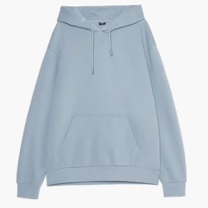 Cropp - Jasnoniebieska bluza regular z kapturem - niebieski