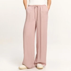 Cropp - Jasnoróżowe spodnie z wiskozy i lnu - różowy