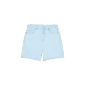 Cropp - Jeansowe spodenki z postrzępionymi nogawkami - niebieski