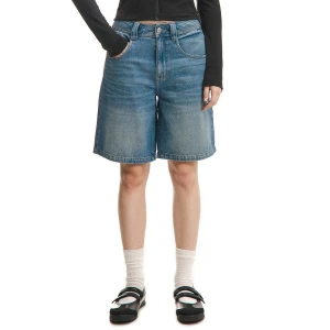 Cropp - Jeansowe szorty baggy vintage - niebieski