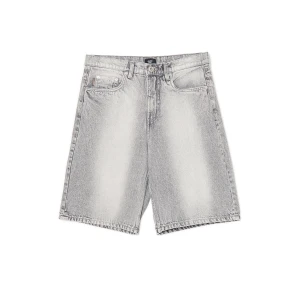 Cropp - Jeansowe szorty baggy z efektem sprania - jasny szary