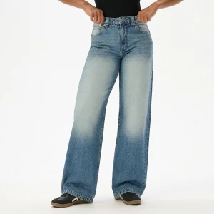 Cropp - Jeansy baggy TALL z efektem sprania - niebieski