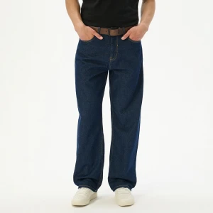 Cropp - Jeansy baggy z efektem sprania - purpurowy