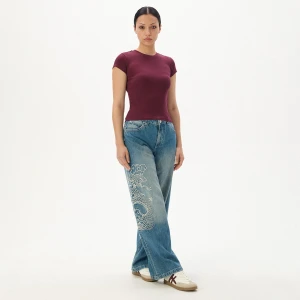 Cropp - Jeansy baggy z haftowanym wężem - niebieski