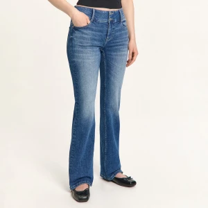 Cropp - Jeansy bootcut z efektem sprania TALL - niebieski