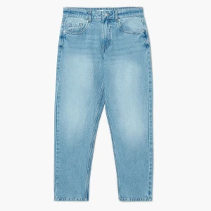Cropp - Jeansy mom z efektem sprania - niebieski